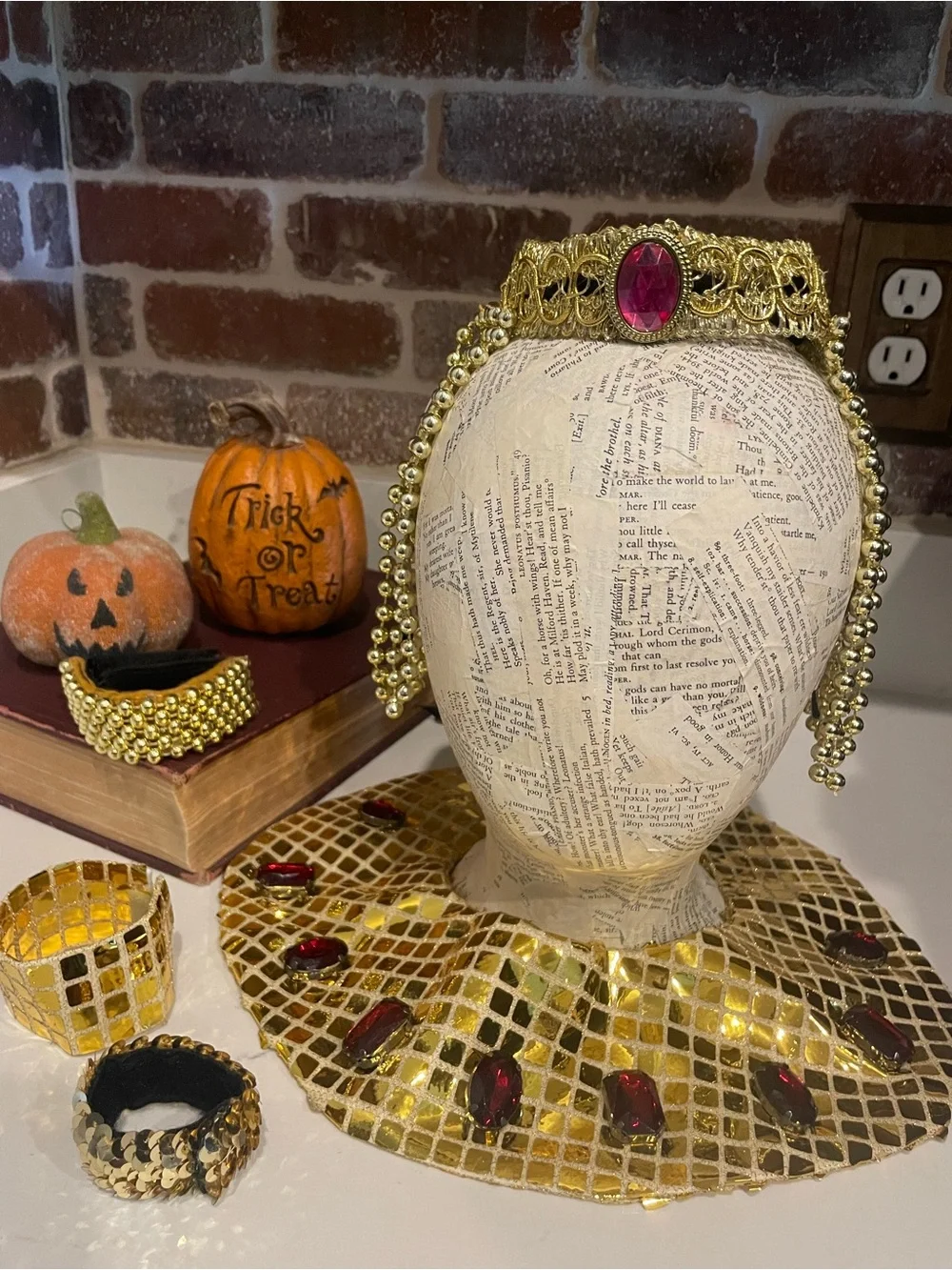Kids Gold Cleopatra  Egyptian-Style Beaded Headpiece and Collar Set